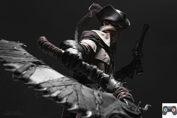 ¿Alguna vez has visto a alguien hacer cosplay de las figuras de acción nunca lanzadas de Bloodborne?